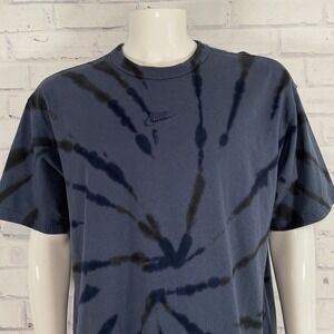 Nike Shirt Mens Medium Sportswear Essentials Center Swoosh Loose Fit Tie Dye NWT